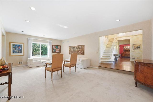 11 Woodside Drive, Rumson, NJ 07760