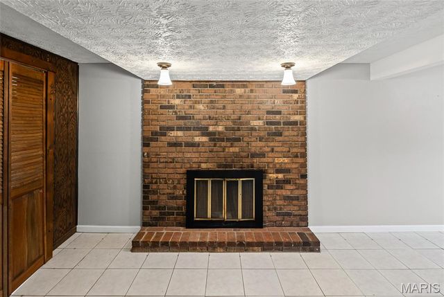 232 Sherwood Drive, Glen Carbon, IL 62034