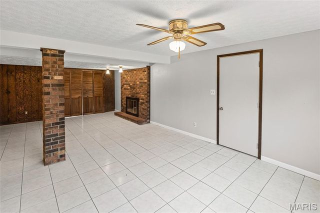 232 Sherwood Drive, Glen Carbon, IL 62034