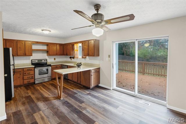 232 Sherwood Drive, Glen Carbon, IL 62034