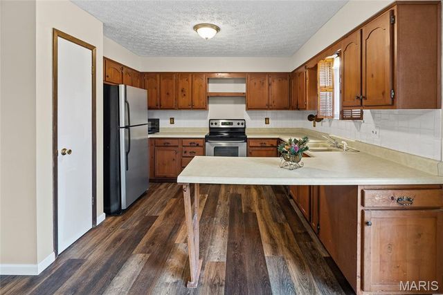 232 Sherwood Drive, Glen Carbon, IL 62034