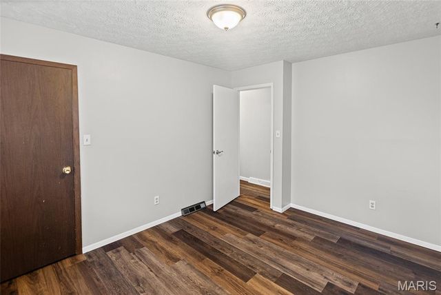 232 Sherwood Drive, Glen Carbon, IL 62034