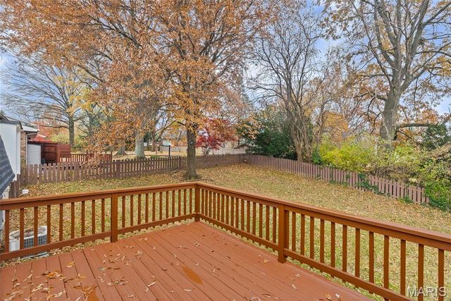 232 Sherwood Drive, Glen Carbon, IL 62034