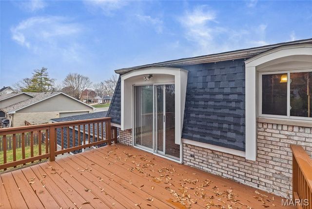 232 Sherwood Drive, Glen Carbon, IL 62034