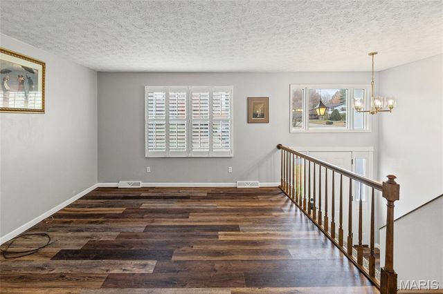 232 Sherwood Drive, Glen Carbon, IL 62034