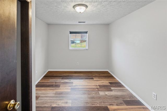 232 Sherwood Drive, Glen Carbon, IL 62034