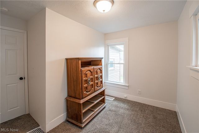 817 Halter Court NW, Canton, OH 44708