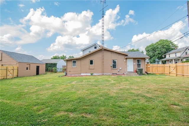 817 Halter Court NW, Canton, OH 44708