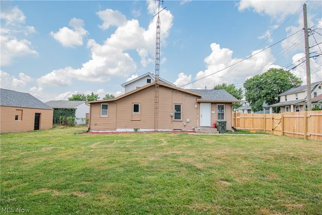 817 Halter Court NW, Canton, OH 44708