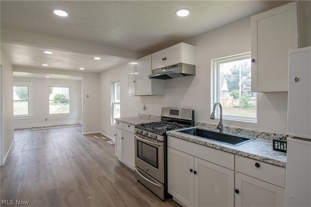 817 Halter Court NW, Canton, OH 44708
