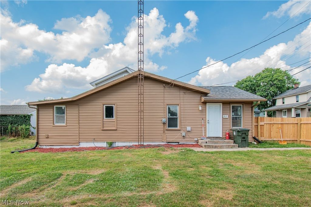 817 Halter Court NW, Canton, OH 44708