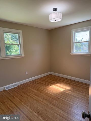 25 THERESA LN, Williamstown, NJ 08094