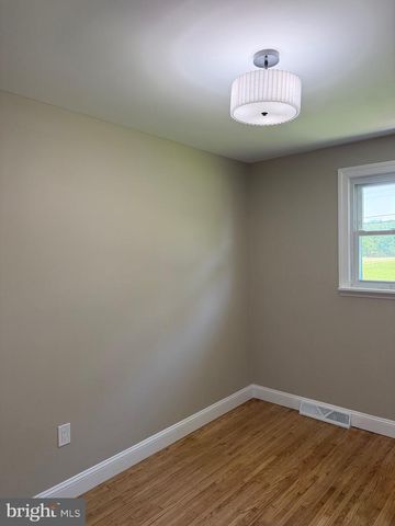 25 THERESA LN, Williamstown, NJ 08094