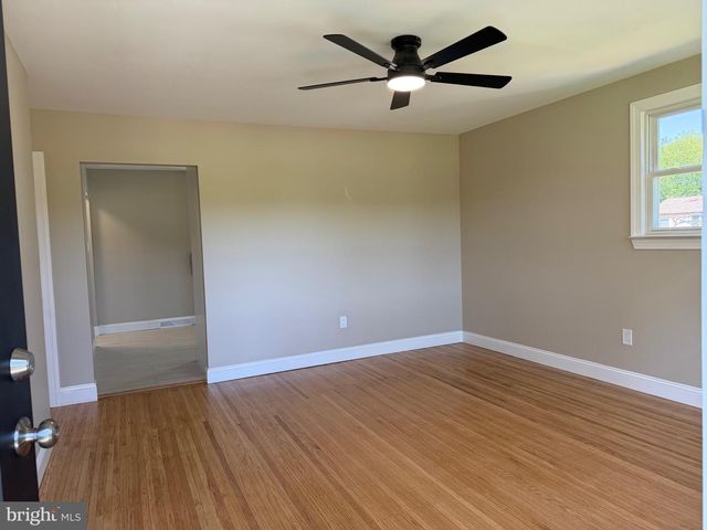 25 THERESA LN, Williamstown, NJ 08094