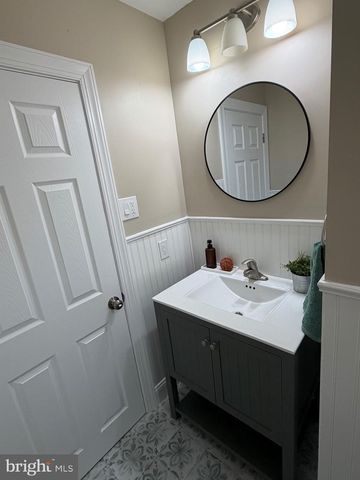 25 THERESA LN, Williamstown, NJ 08094