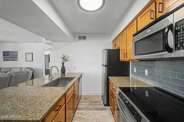 200 E SOUTHERN Avenue 223, Tempe, AZ 85282