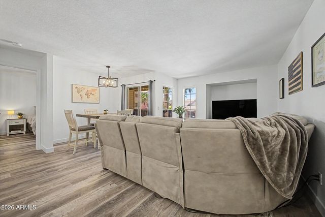 200 E SOUTHERN Avenue 223, Tempe, AZ 85282