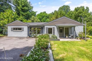 401 Busbee Rd, Knoxville, TN 37920
