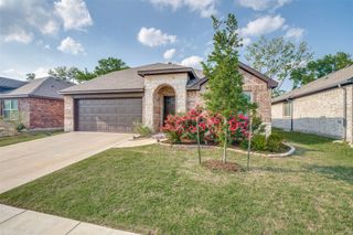 527 Whitney Lane, Lavon, TX 75166