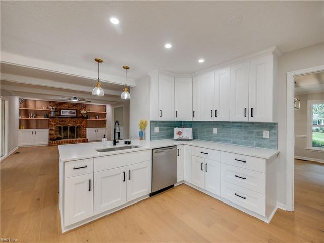 101 Middlewood LN, Yorktown, VA 23692