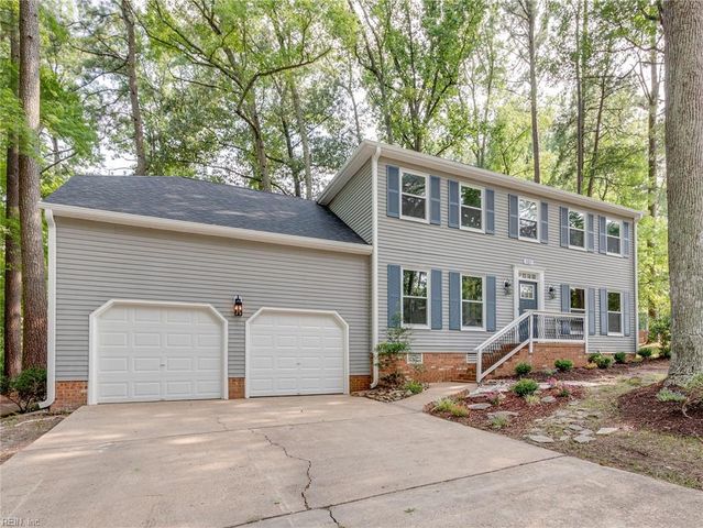 101 Middlewood LN, Yorktown, VA 23692