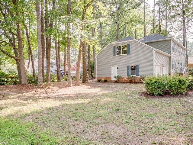 101 Middlewood LN, Yorktown, VA 23692