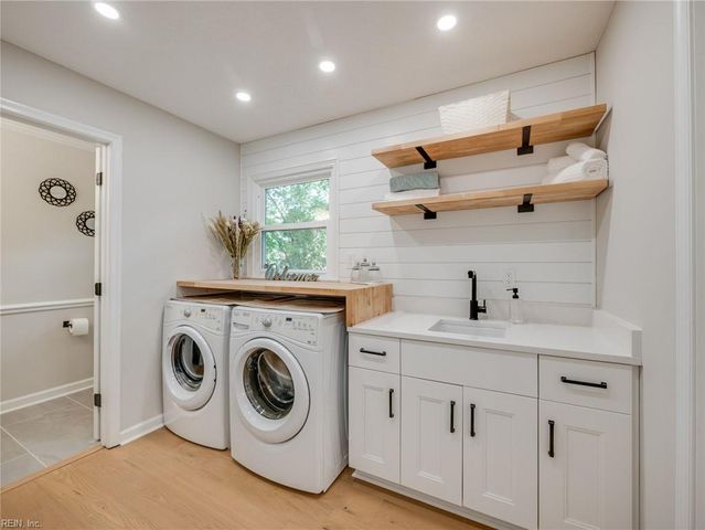 101 Middlewood LN, Yorktown, VA 23692