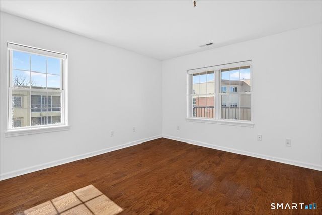 75 Washington Avenue 6-406, Hamden, CT 06518