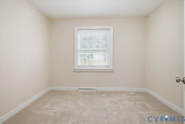 311 Lynchburg Ave, Colonial Heights, VA 23834