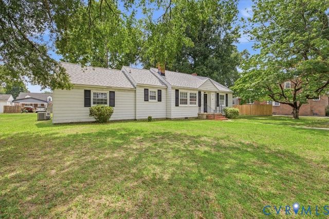 311 Lynchburg Ave, Colonial Heights, VA 23834