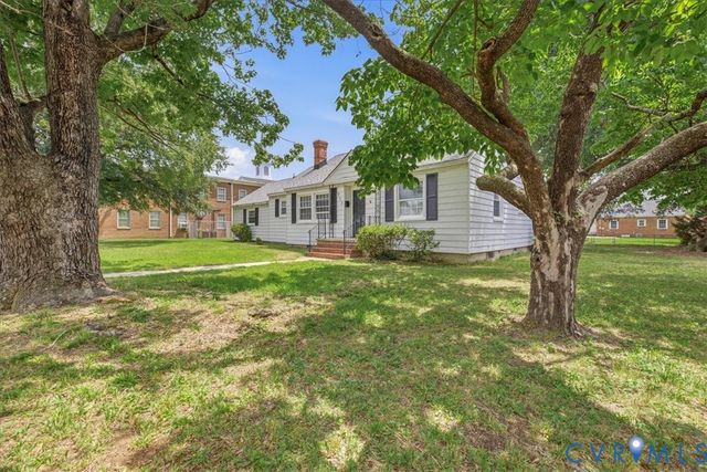 311 Lynchburg Ave, Colonial Heights, VA 23834