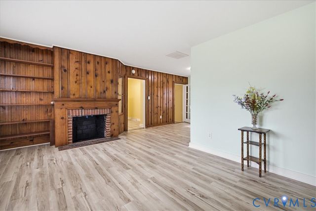 311 Lynchburg Ave, Colonial Heights, VA 23834