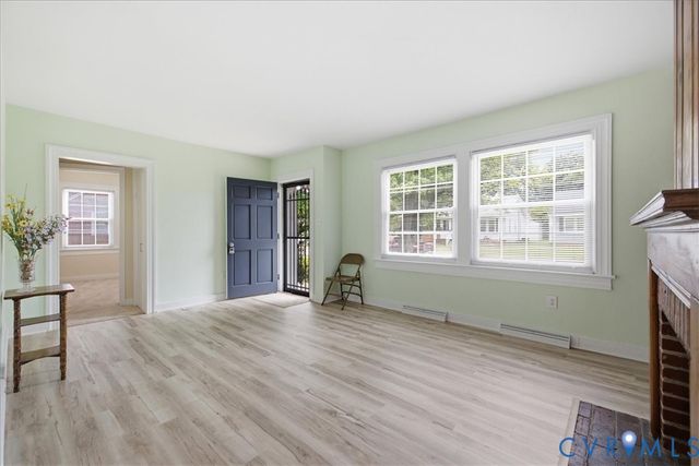 311 Lynchburg Ave, Colonial Heights, VA 23834