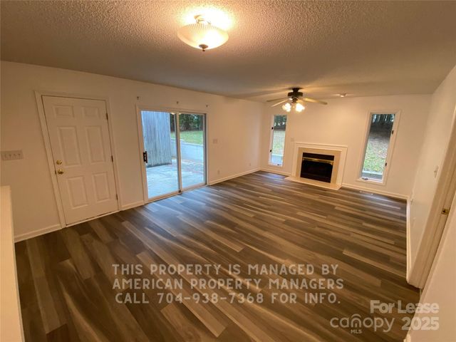 148 Purple Finch Lane, Mooresville, NC 28117