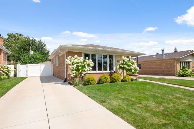 10129 Maple Avenue, Oak Lawn, IL 60453