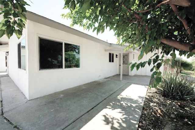 2425 Castle Drive, Bakersfield, CA 93306