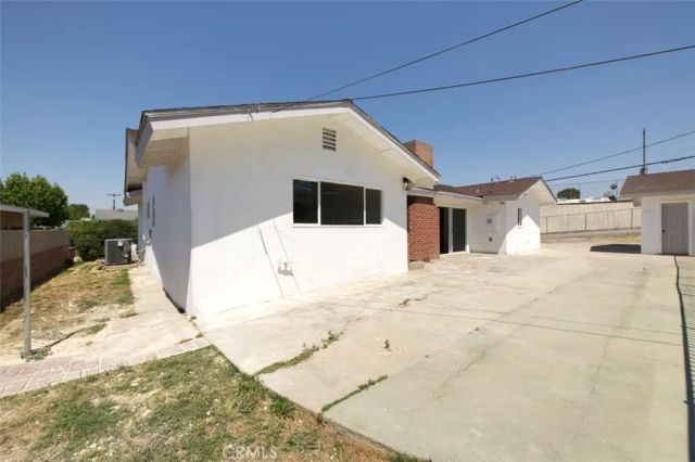 2425 Castle Drive, Bakersfield, CA 93306