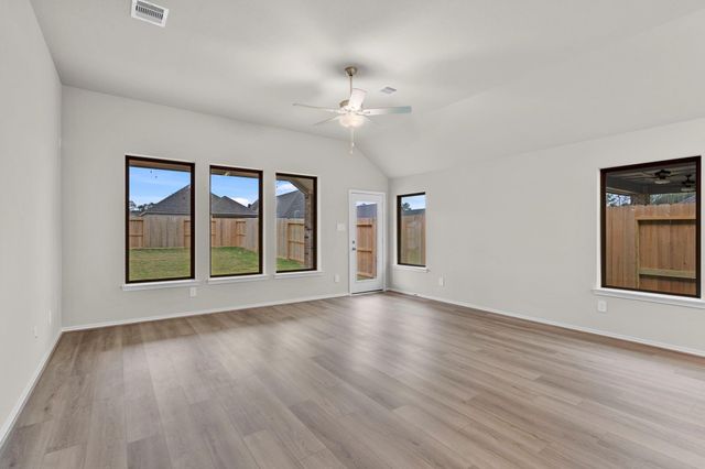 9526 Sierra Crest Lane, Porter, TX 77365