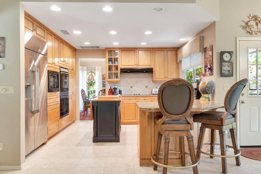 Image 14 of property listing at 2555 W Bluff Avenue # 155, Fresno, CA 93711