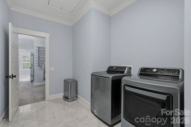 8912 Blakeney Drive, Charlotte, NC 28277