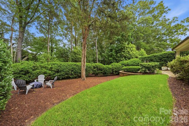8912 Blakeney Drive, Charlotte, NC 28277