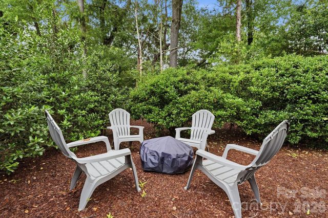 8912 Blakeney Drive, Charlotte, NC 28277
