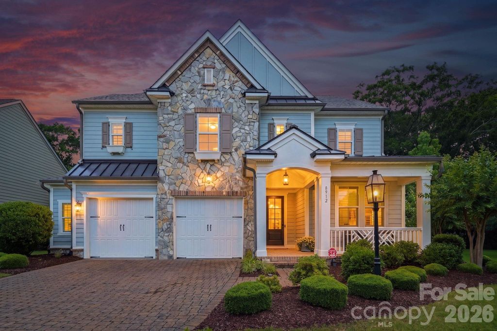 8912 Blakeney Drive, Charlotte, NC 28277