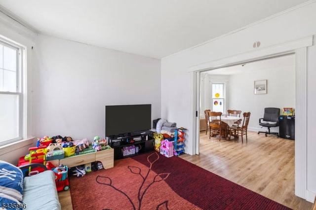 73 Curie Ave, Clifton City, NJ 07011
