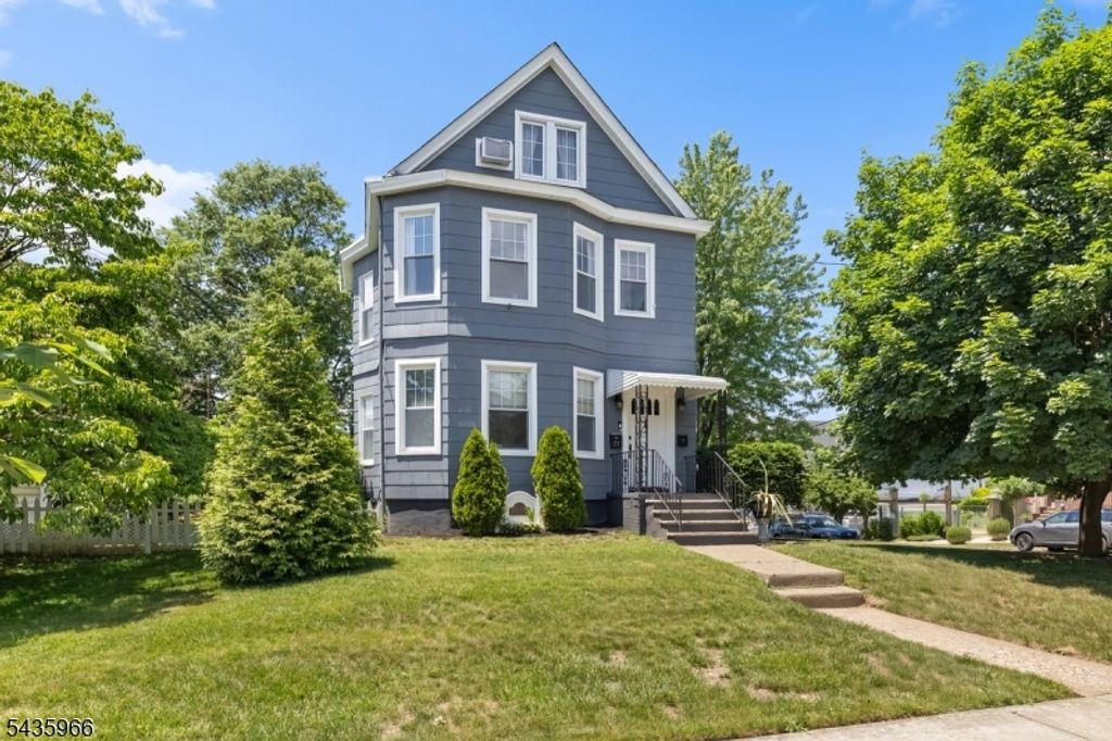 73 Curie Ave, Clifton City, NJ 07011