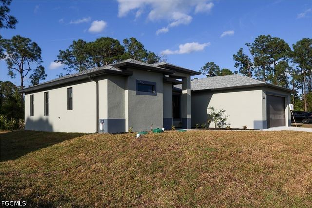 2714 2ND ST SW, Lehigh Acres, FL 33976