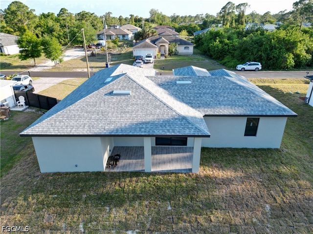 2714 2ND ST SW, Lehigh Acres, FL 33976