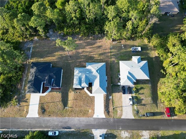 2714 2ND ST SW, Lehigh Acres, FL 33976