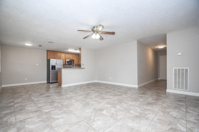 13607 Elm Court, Sugar Land, TX 77498