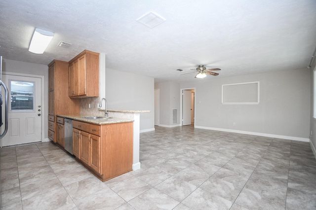 13607 Elm Court, Sugar Land, TX 77498